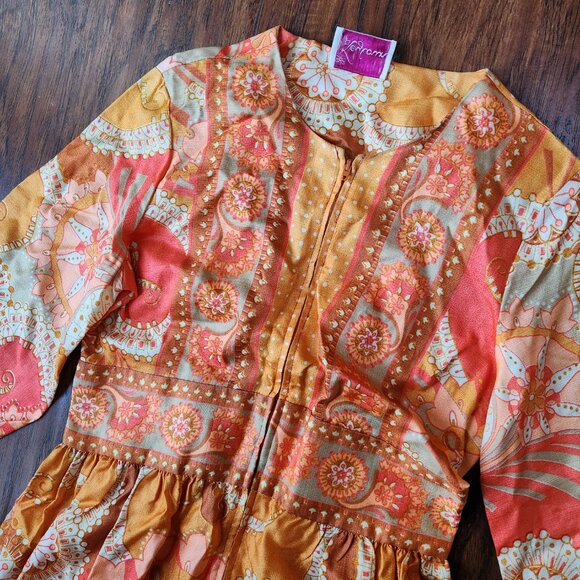 Vintage 1970s era patterned maxi dress - Picture 2 of 5